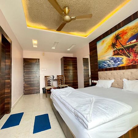 Shree Ganesh Hotel Пури Экстерьер фото