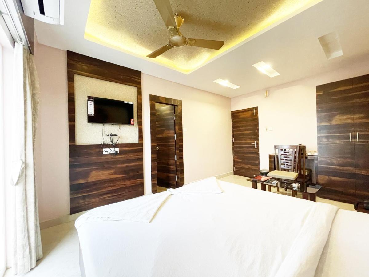 Shree Ganesh Hotel Пури Экстерьер фото