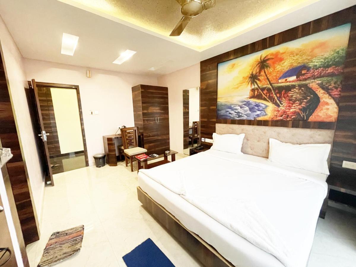 Shree Ganesh Hotel Пури Экстерьер фото