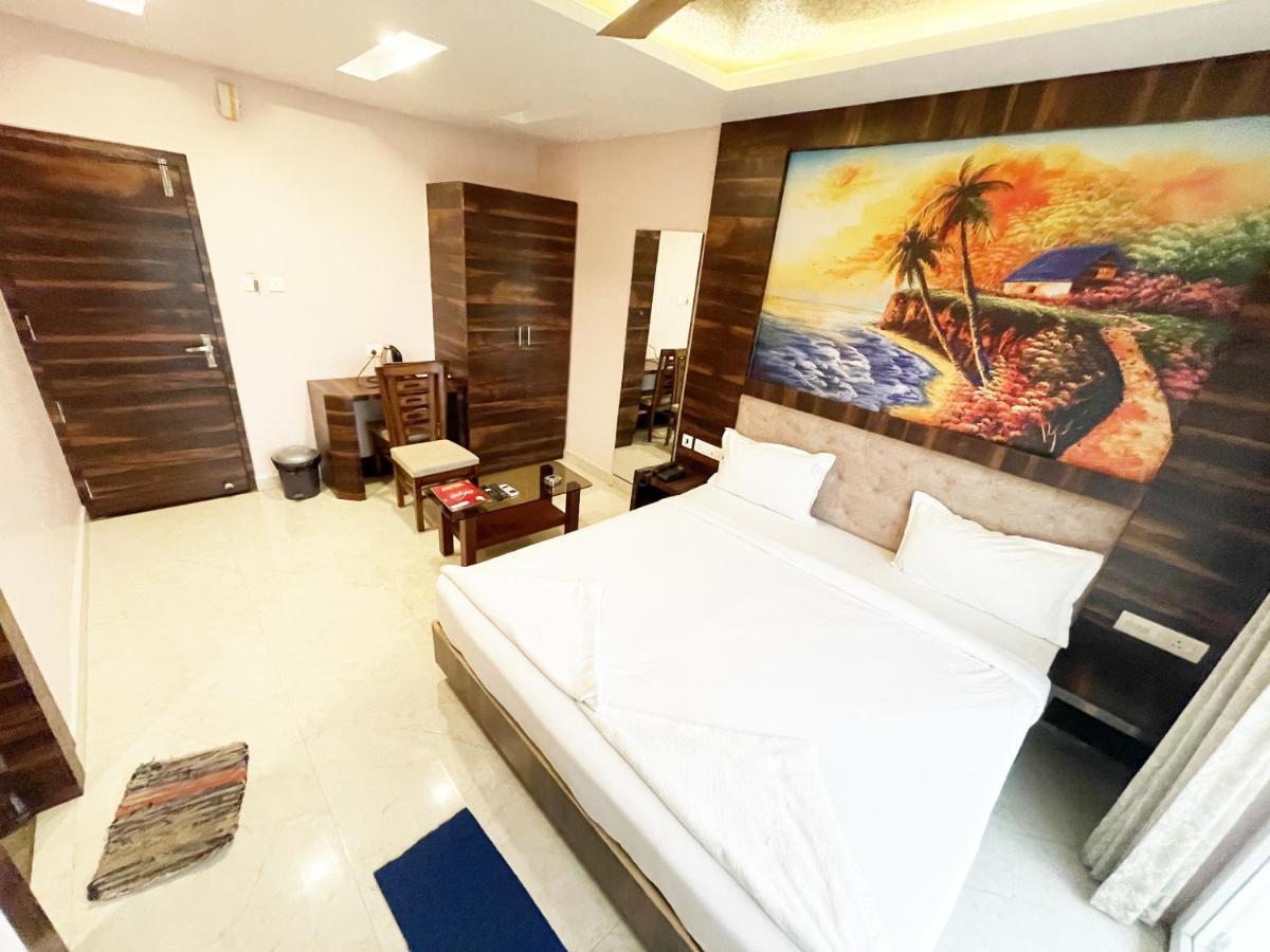 Shree Ganesh Hotel Пури Экстерьер фото