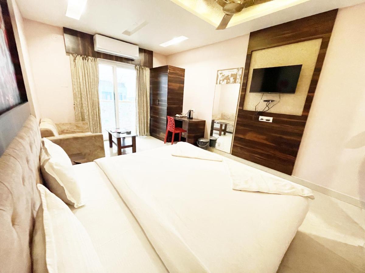 Shree Ganesh Hotel Пури Экстерьер фото